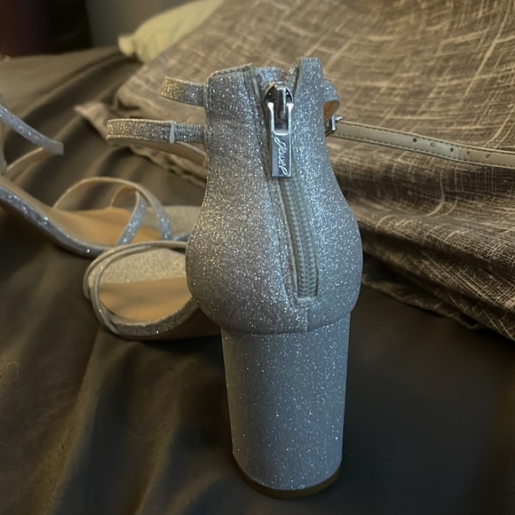 Never been used, since they didn’t fit me! - Picture 2 of 4